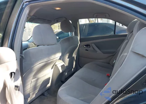 2009 Toyota Camry Le z USA, uszkodzony, nr VIN 4T4BE46K59R095513